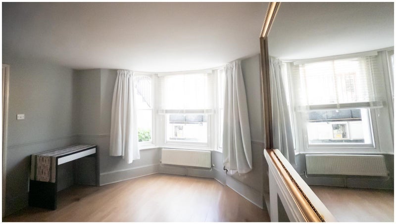 Flat Queenstown Road in Greater London