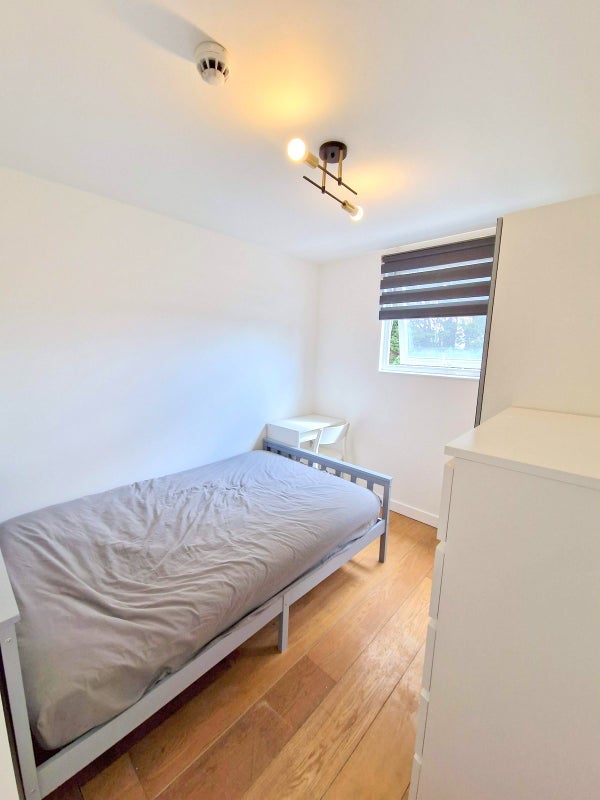 Room Woolmer Gardens in Greater London
