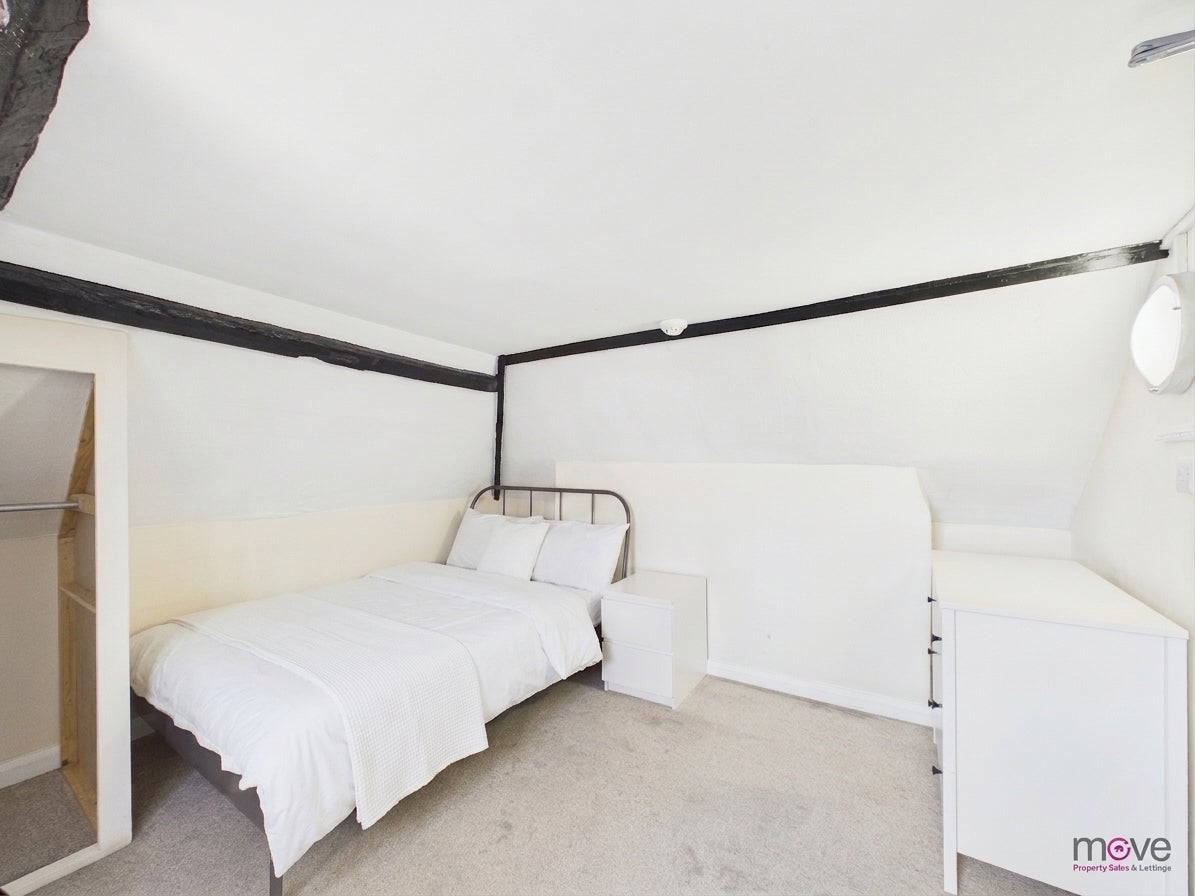 Room Saint Mary's Square in Gloucester