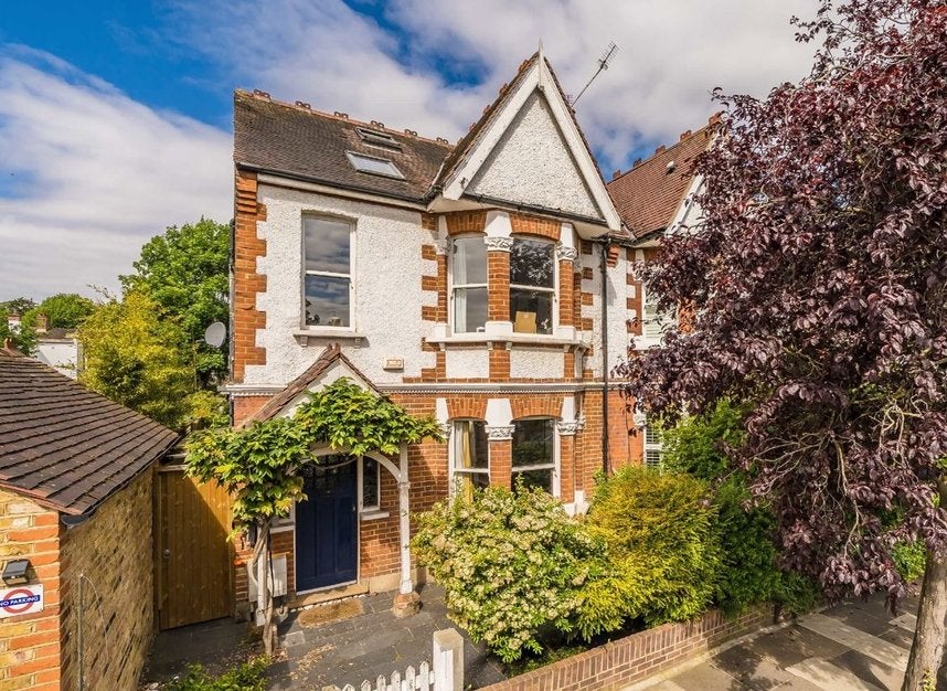 House Coval Road in Greater London