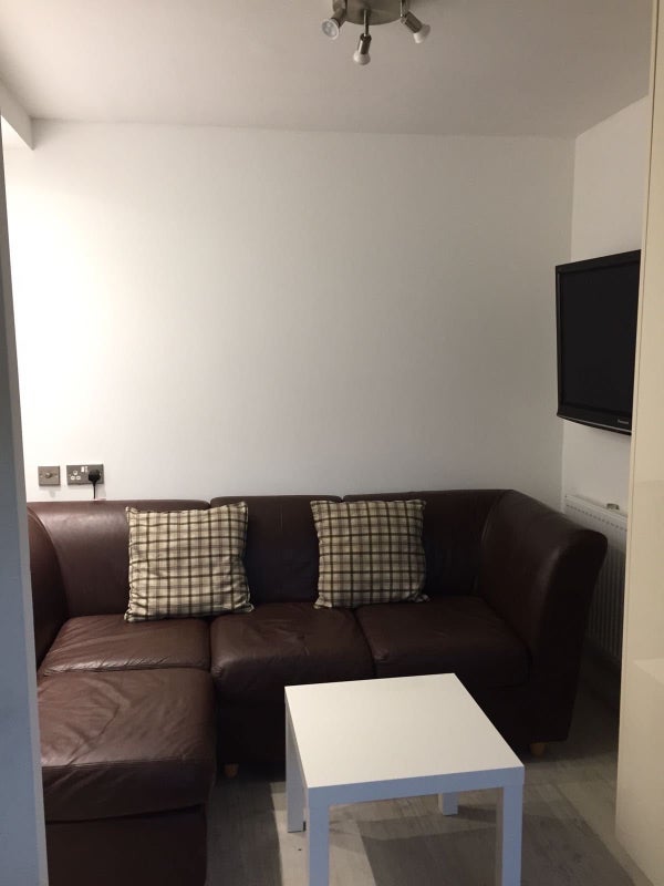 Room Pauntley Street in Greater London