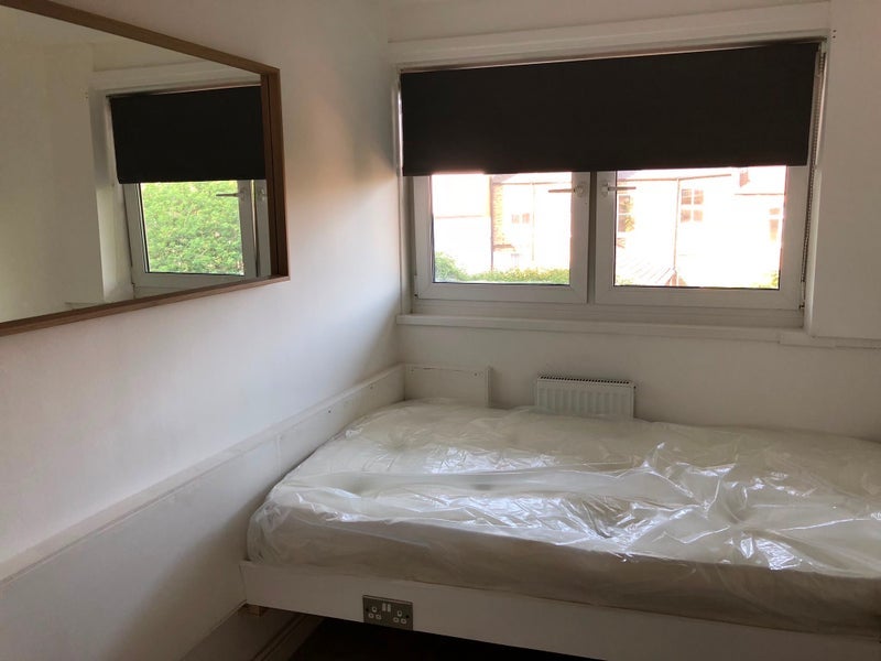 Room Pauntley Street in Greater London
