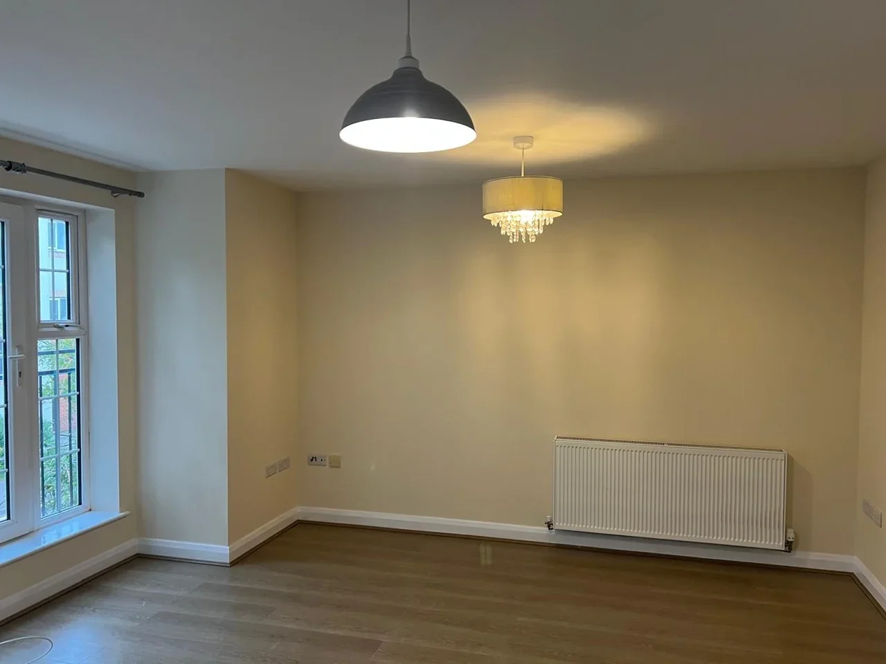 Flat Sarum Road in Luton