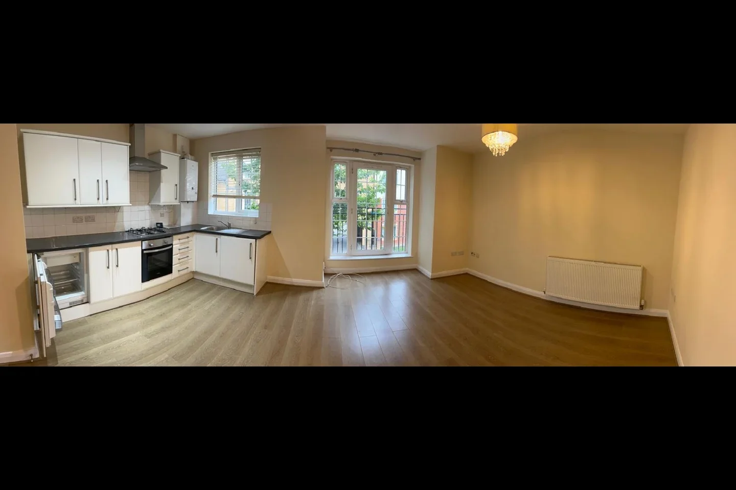 Flat Sarum Road in Luton
