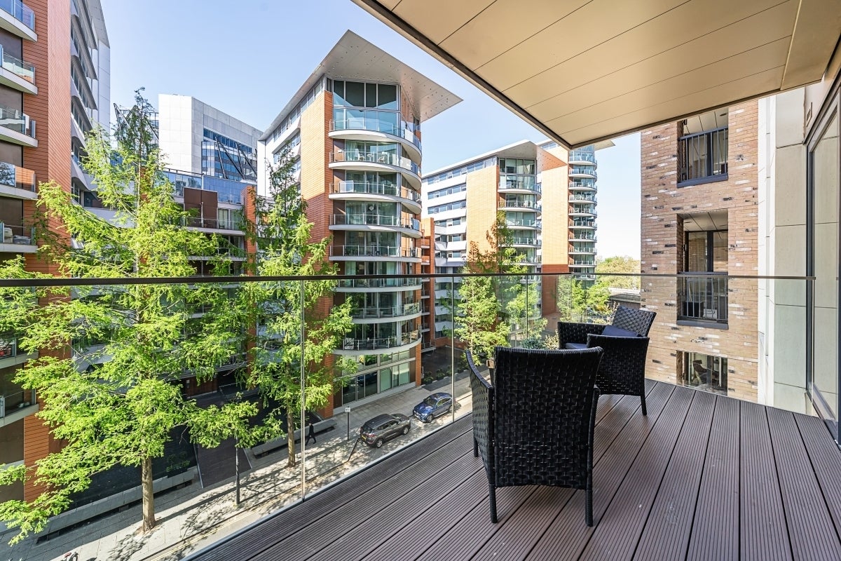 Flat Hermitage Street in City of Westminster