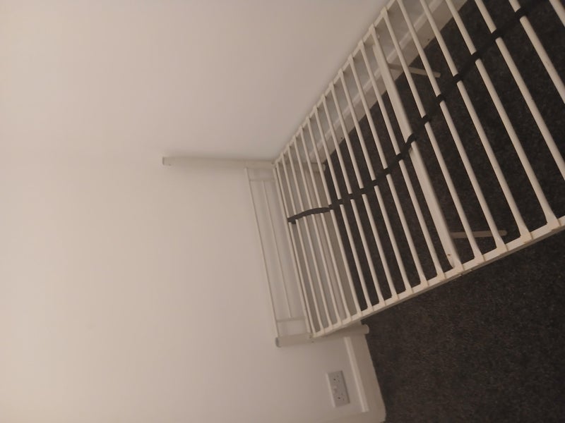 Room Stotfield Road in Nottingham