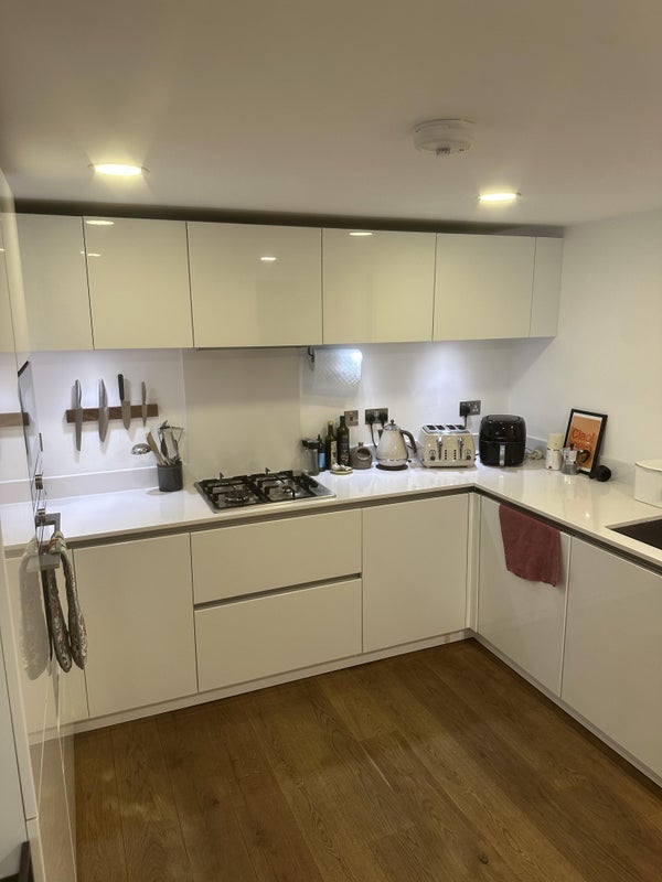 Room Kingsland Road in Greater London