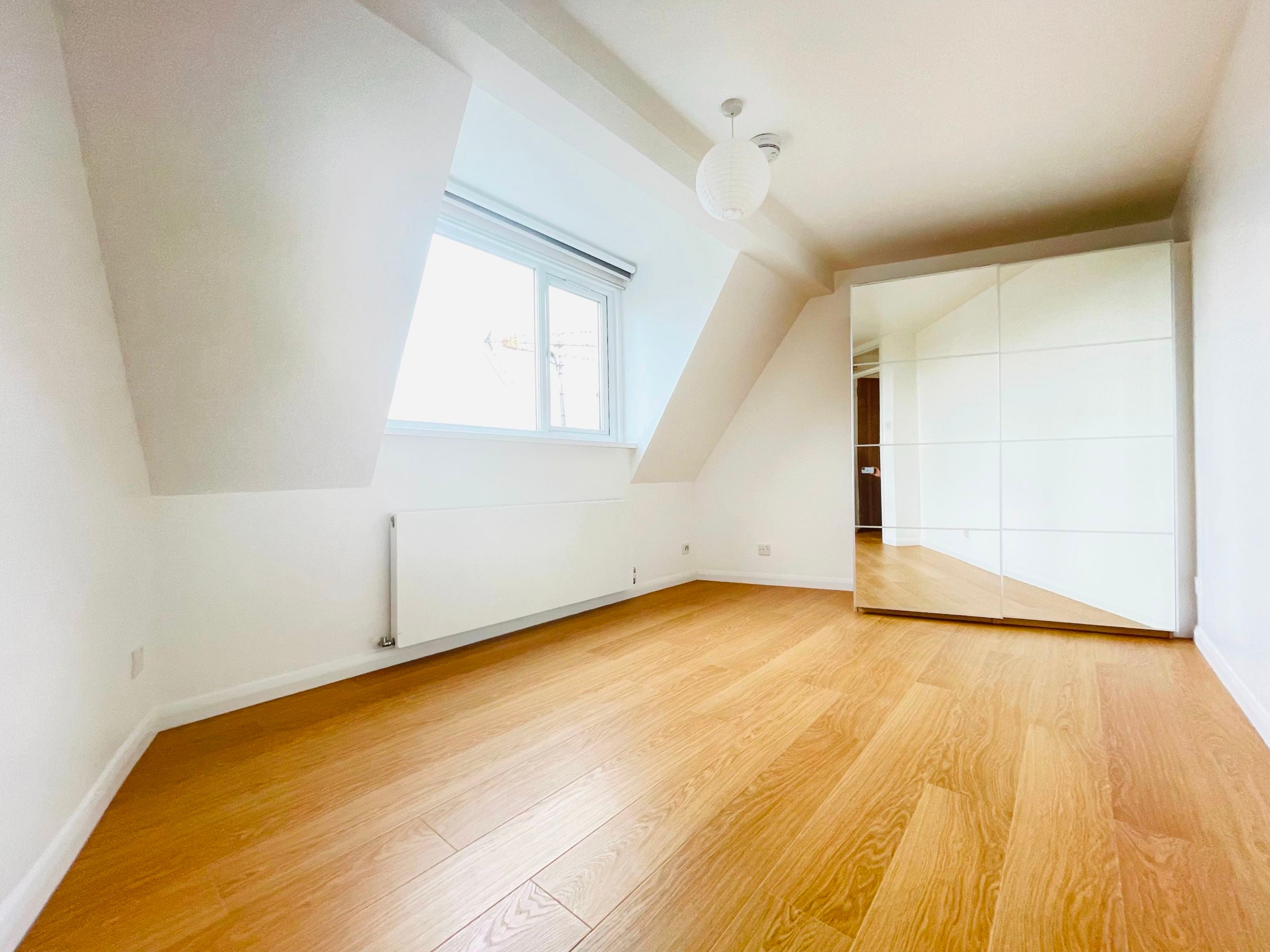 Flat Petherton Road in Greater London