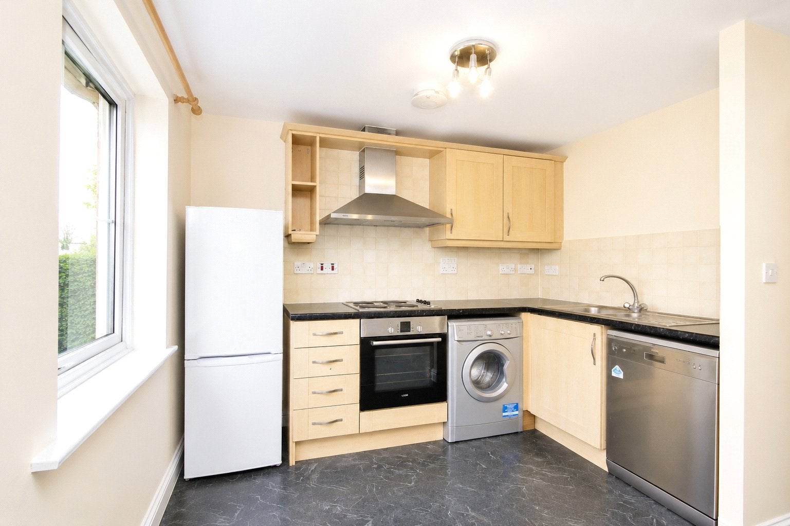 Flat Tudor Way in Woking