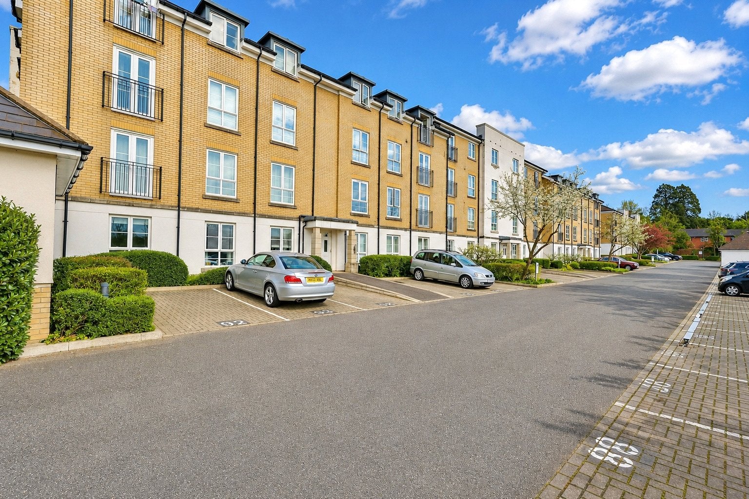 Flat Tudor Way in Woking