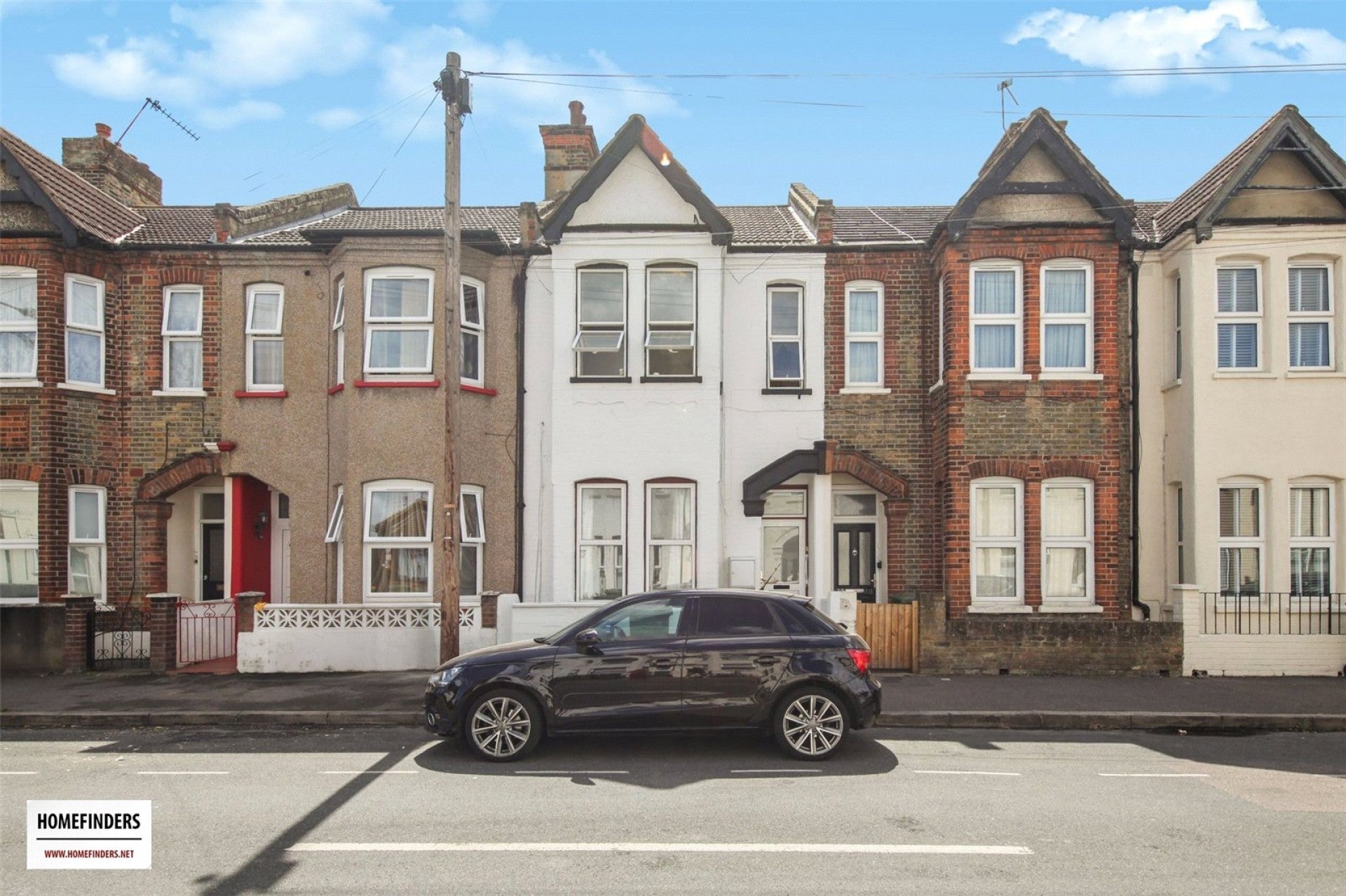 Flat Otley Road in Greater London