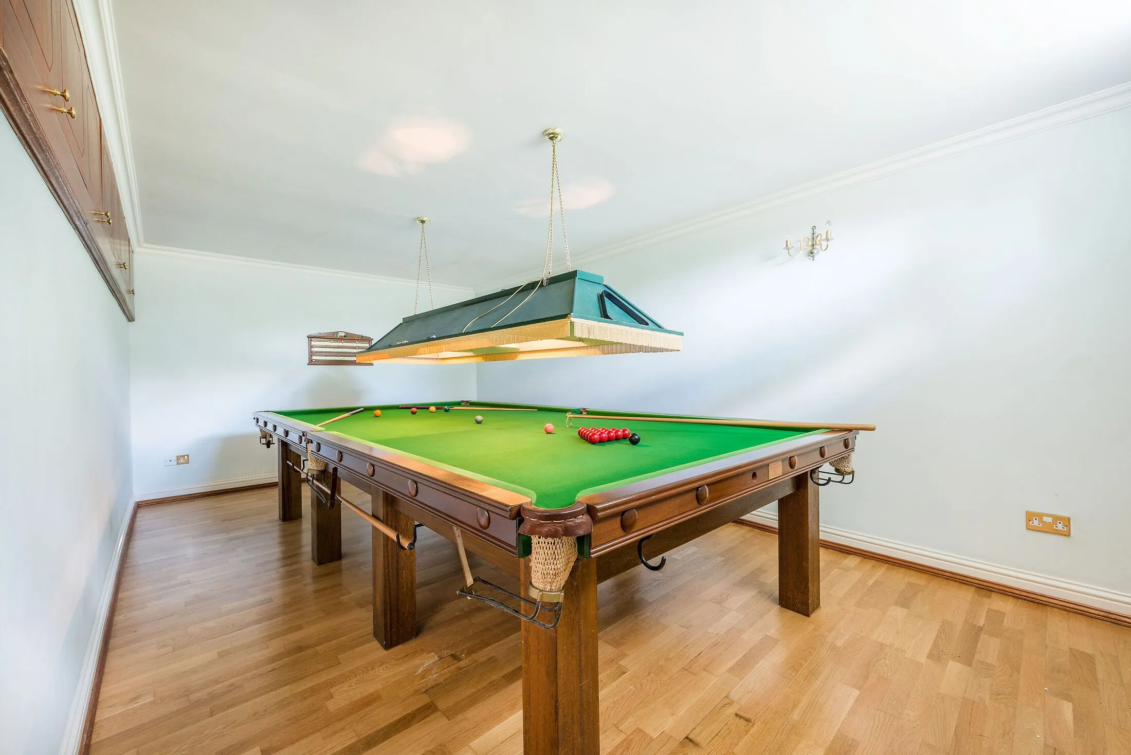 House Ballard Close in Greater London