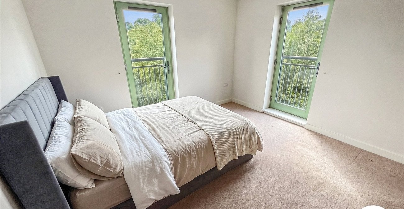 Flat Esparto Way in Sevenoaks