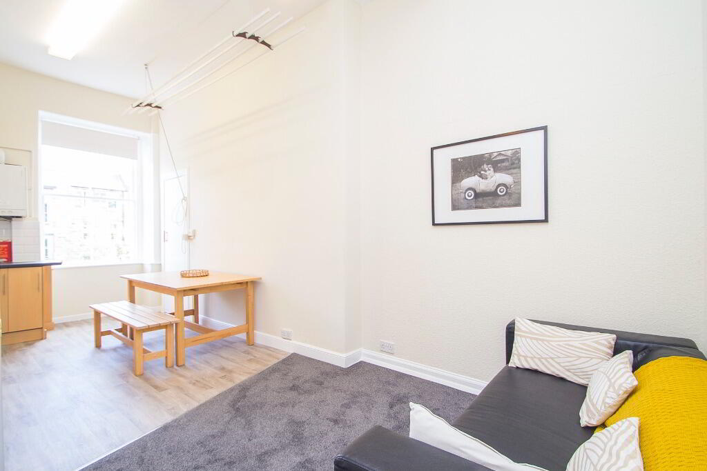 Flat New Mart Road in City of Edinburgh
