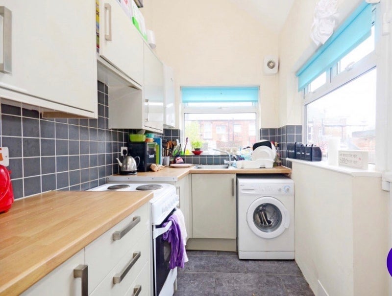 Room Denham Road in Sheffield