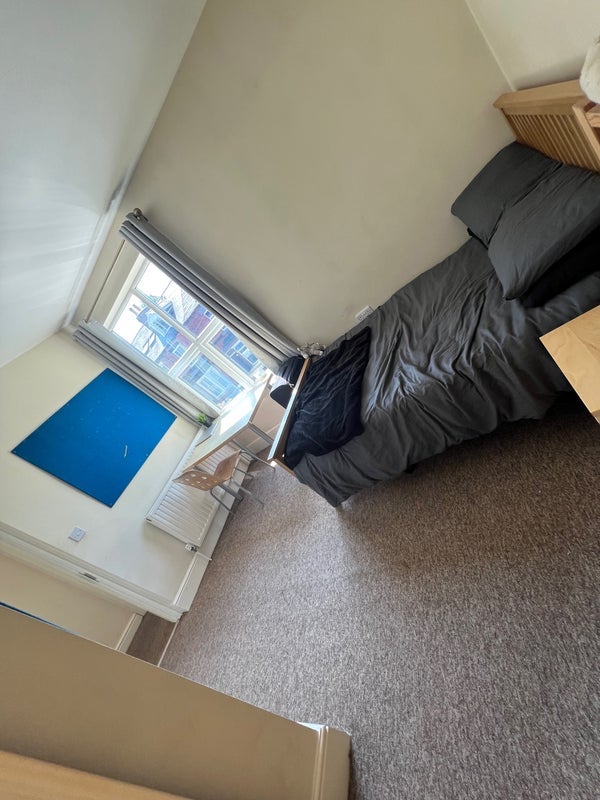Room Denham Road in Sheffield