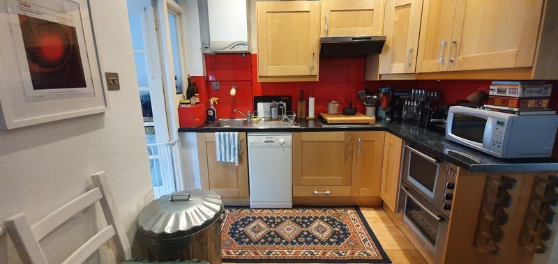 Room Devonshire Hill Lane in Greater London