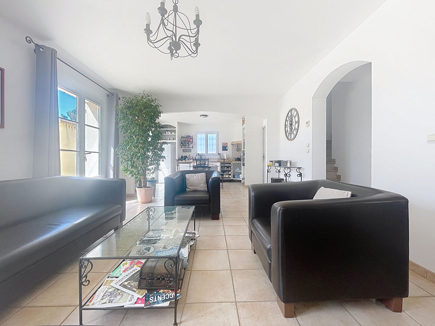Maison Avenue Vincent de Forbin à La Fare-les-Oliviers
