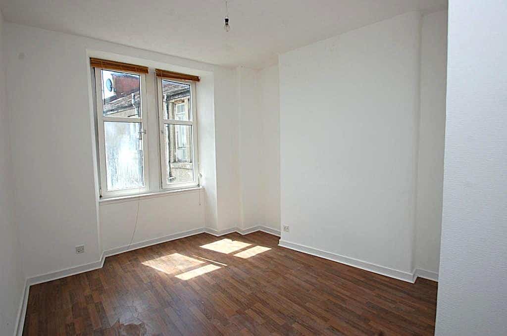 Flat Fairburn Street in Glasgow