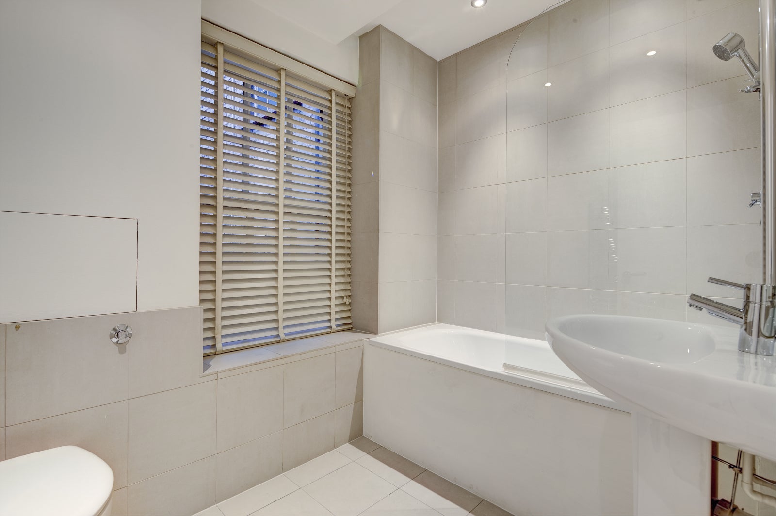 Flat Fulham Road in Greater London