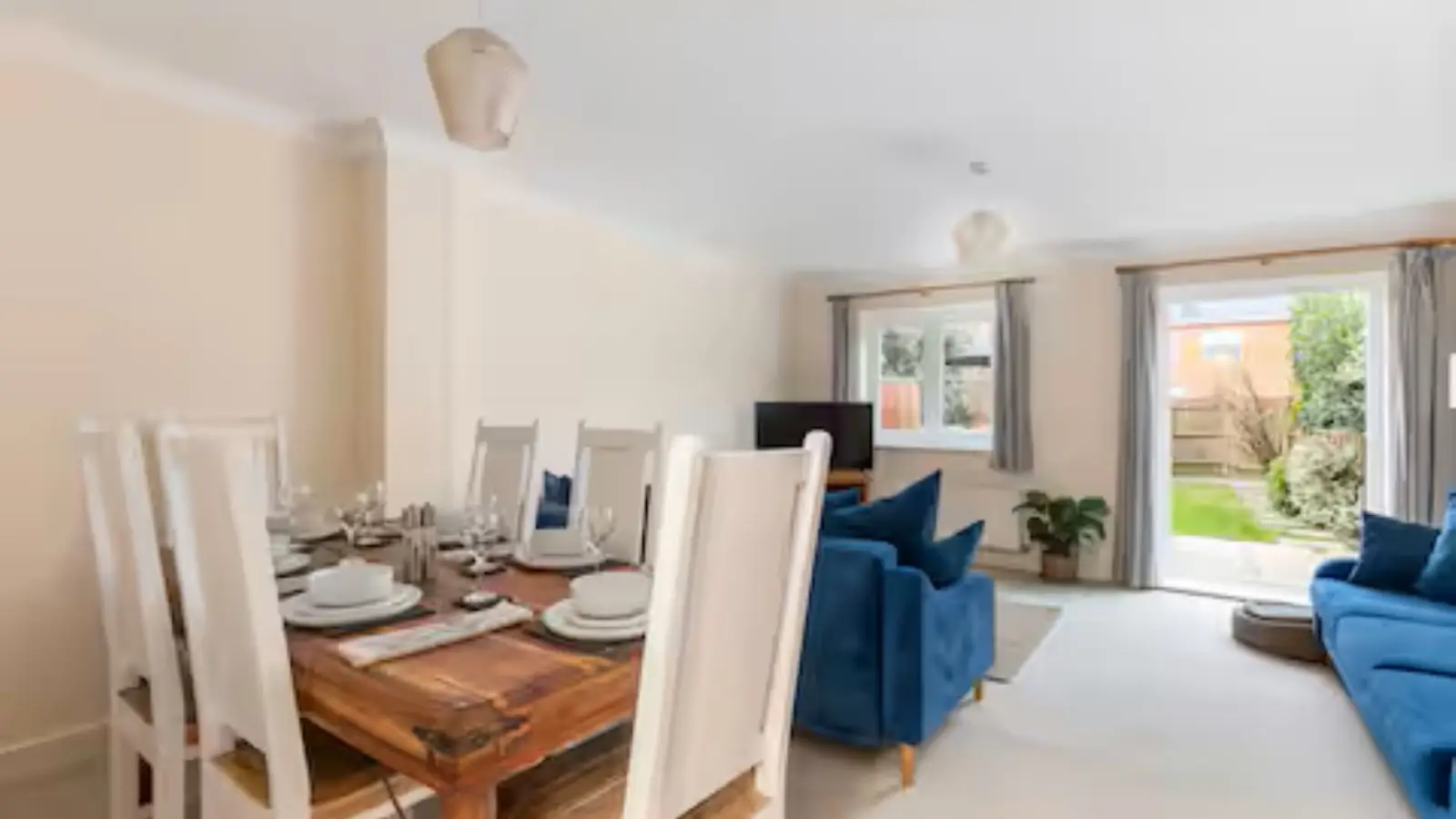Flat Powell Gardens in Reigate and Banstead