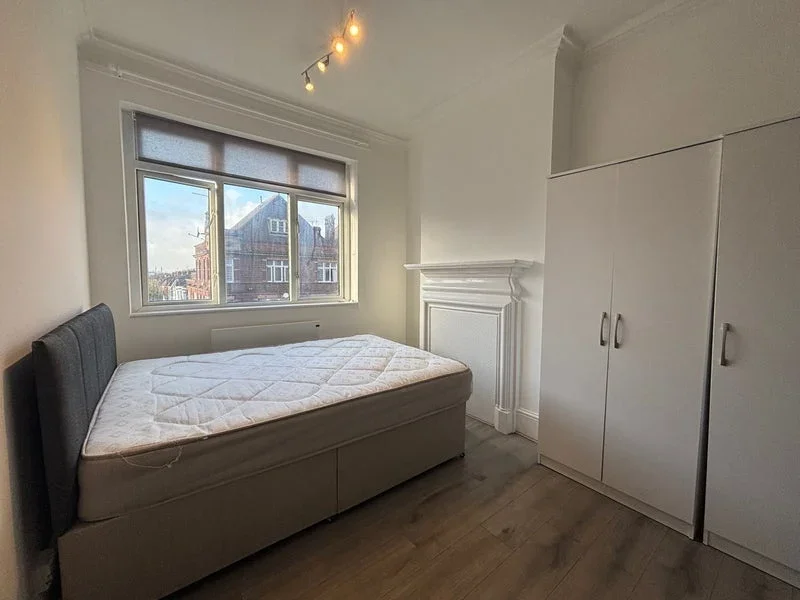 Flat Gratton Terrace in Greater London
