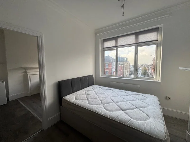 Flat Gratton Terrace in Greater London