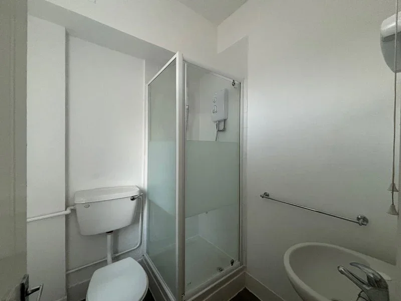 Flat Gratton Terrace in Greater London
