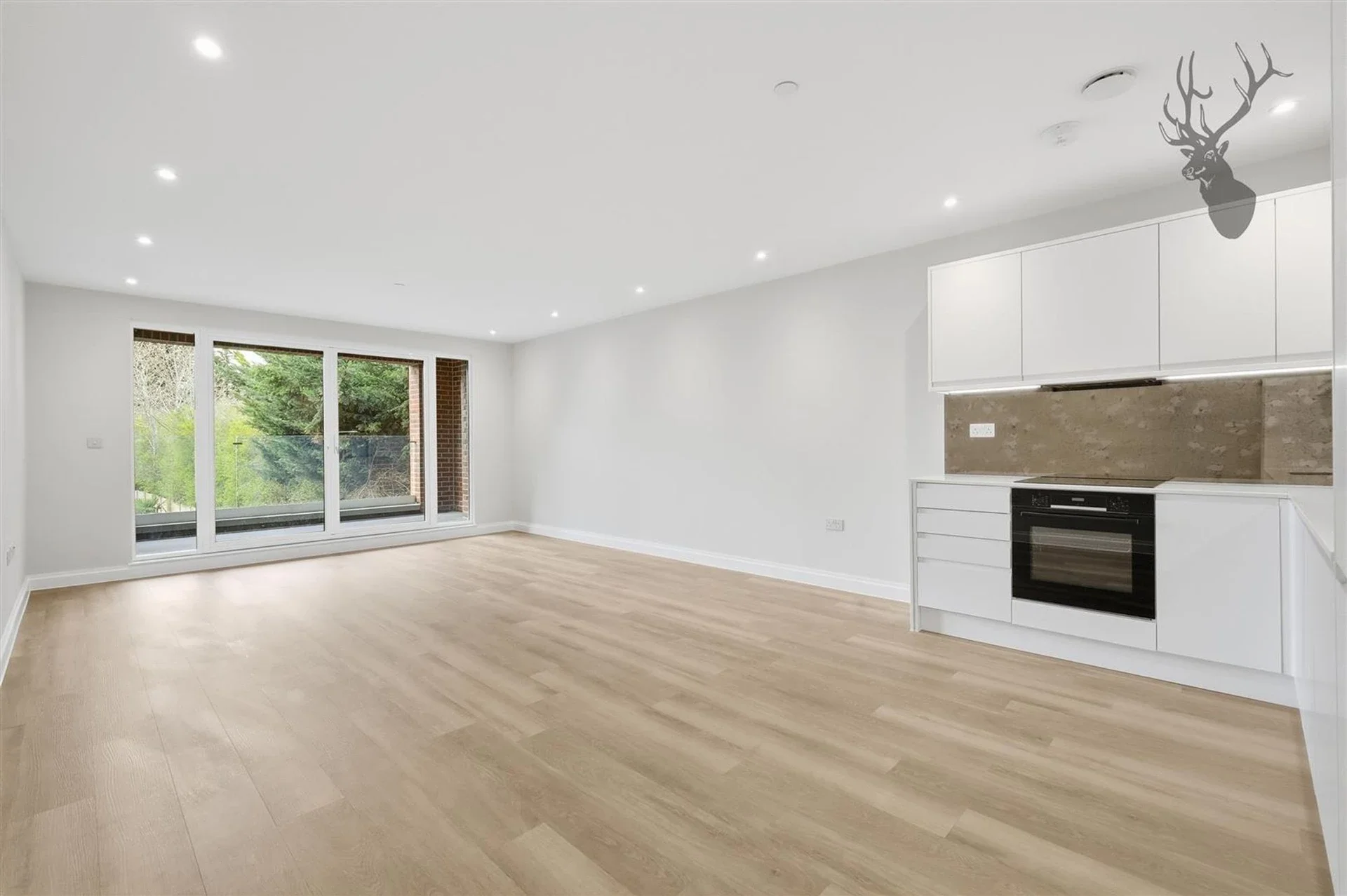 Flat Court Yard in Greater London