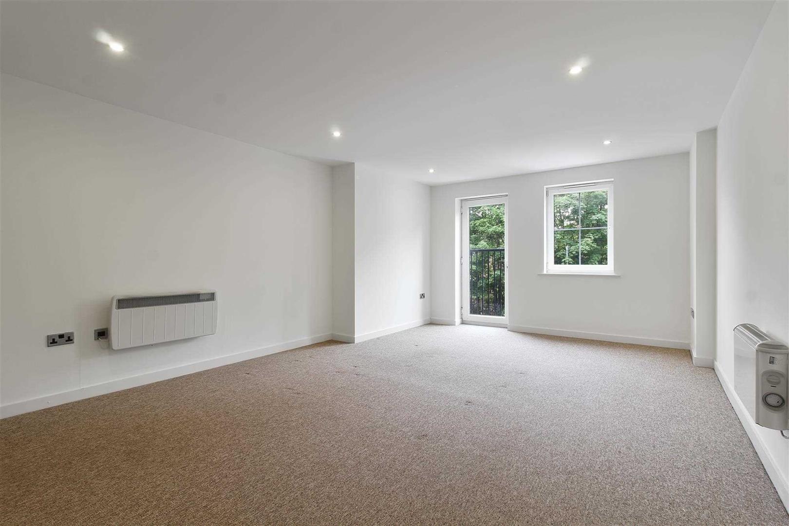Flat Wain Avenue in Chesterfield