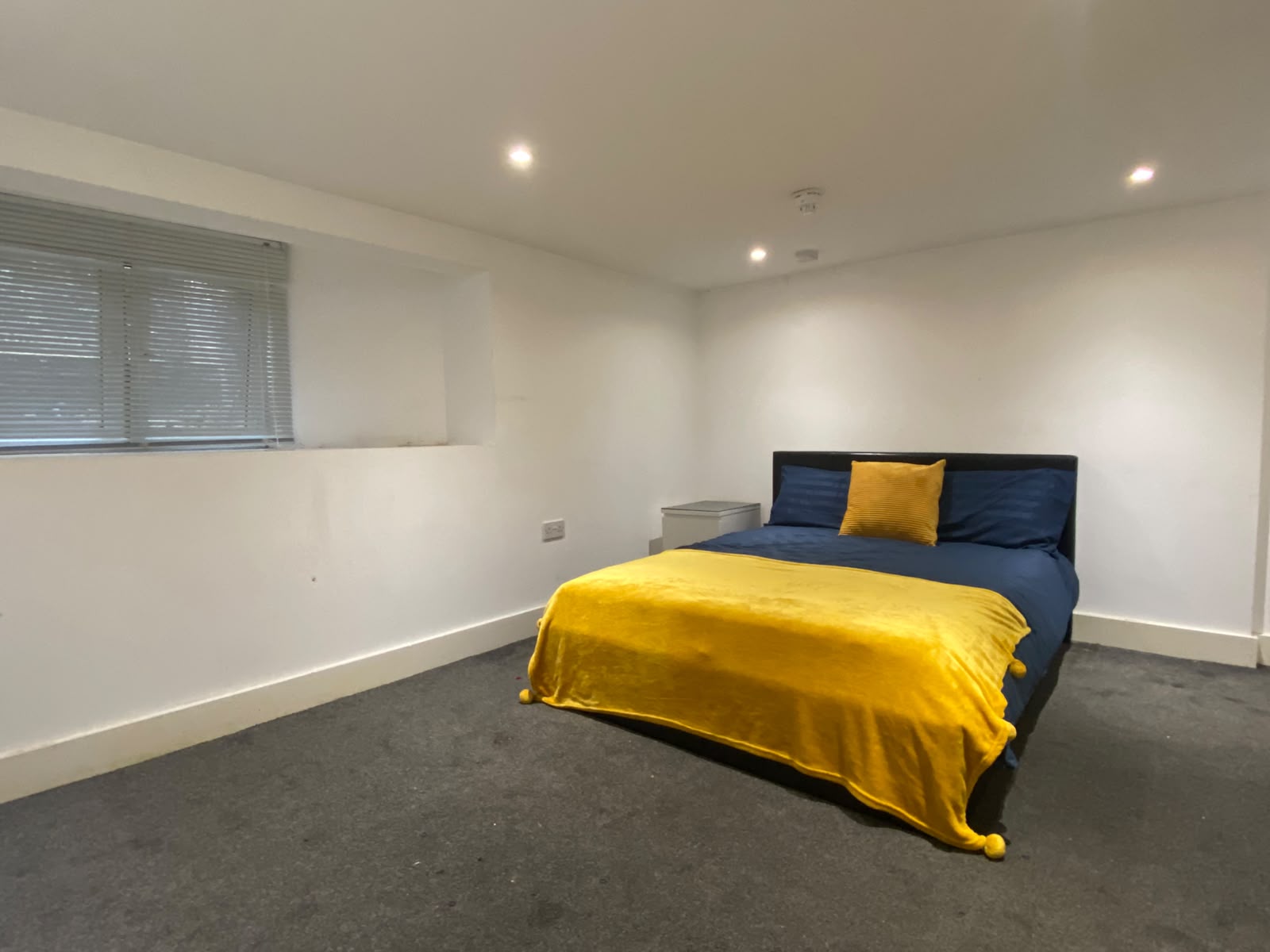 Room King Edward Road in Maidstone