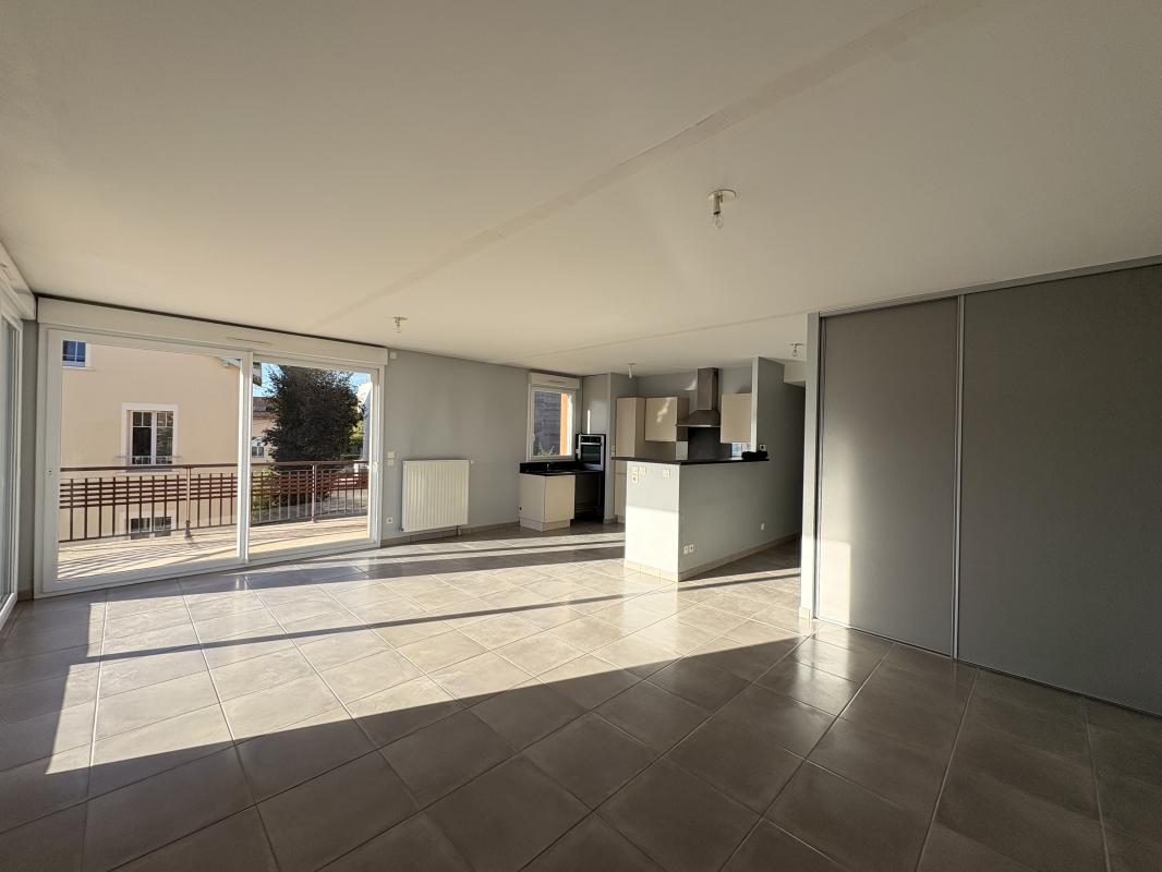 Flat Rue de Coloin in Le Puy-en-Velay