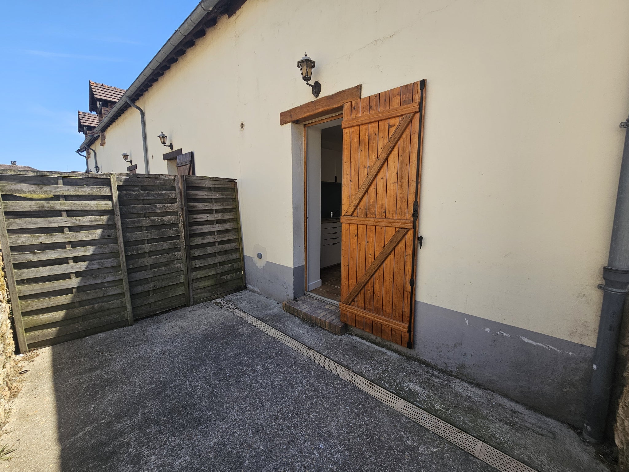 Flat Rue Gabriel Péri in Breux-Jouy