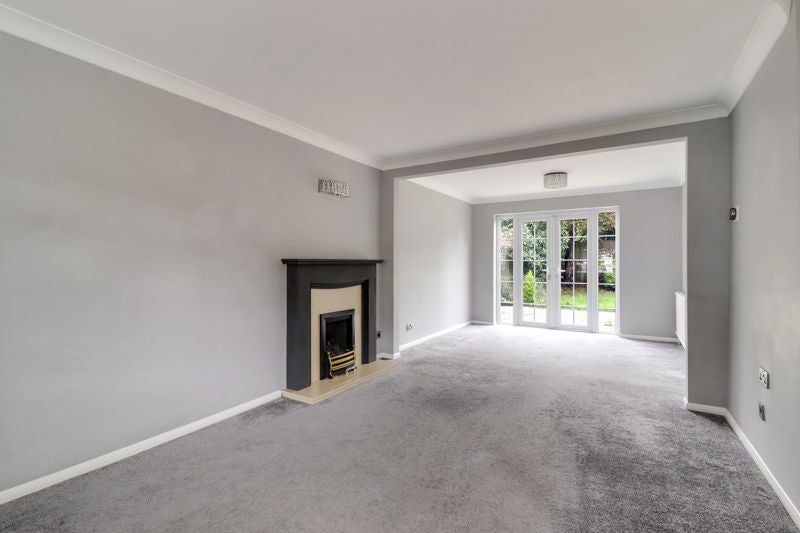 House Turpins Rise in Surrey Heath