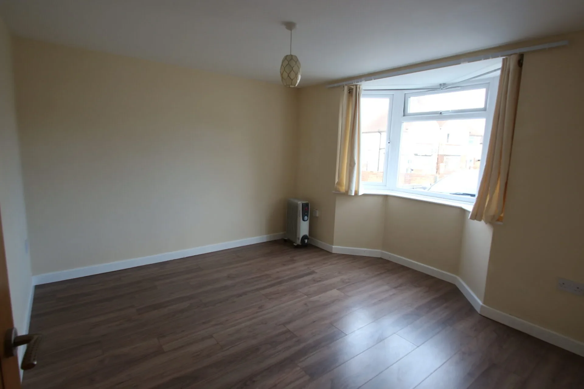 Flat Lower Road in Maidstone