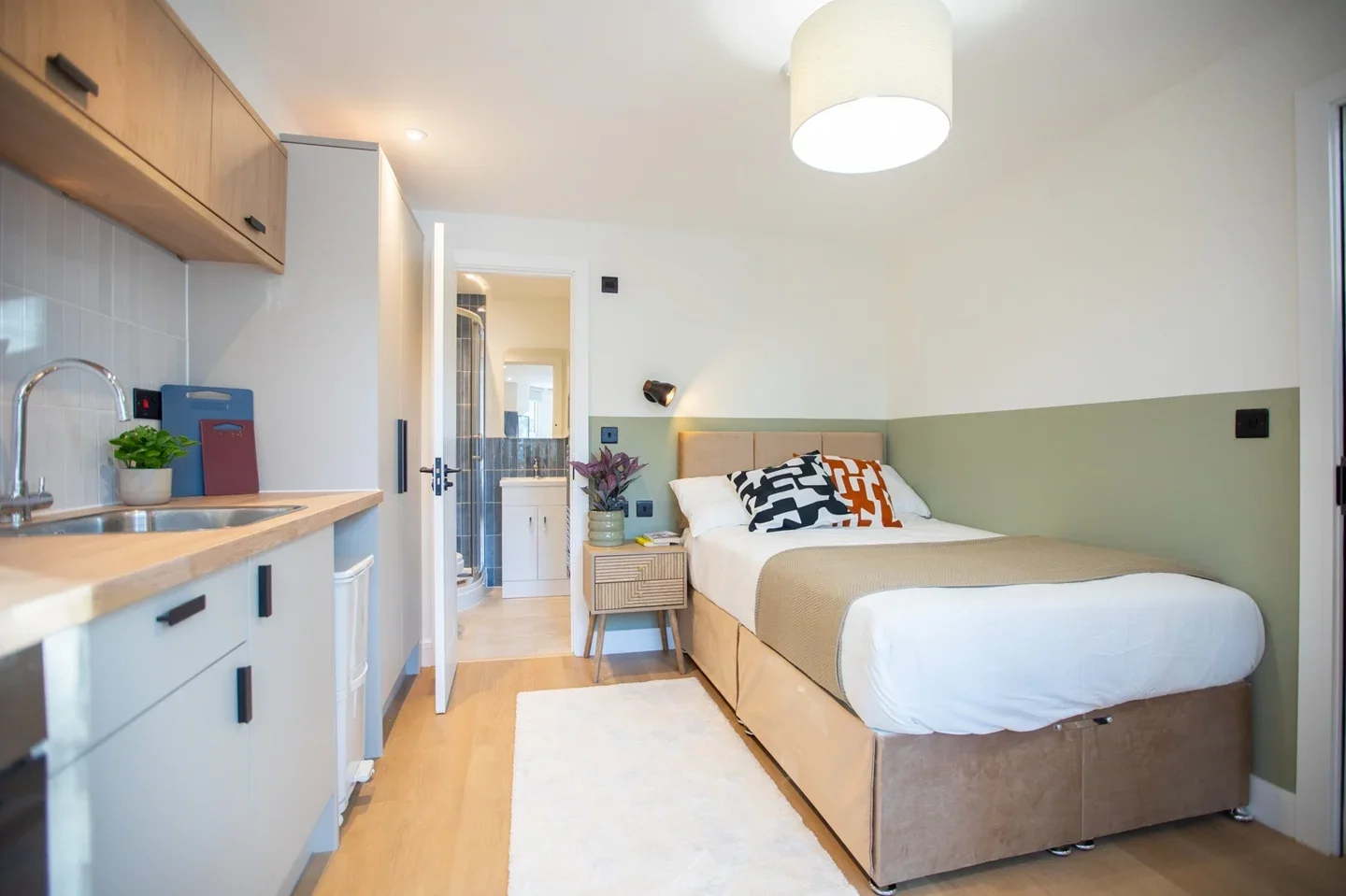 Room York Avenue in Gillingham