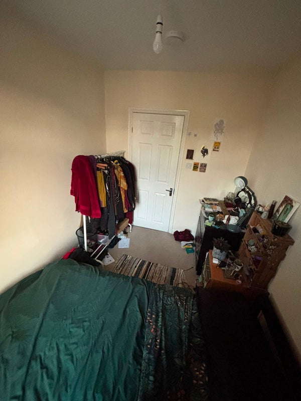 Room Oakley Road in Bristol