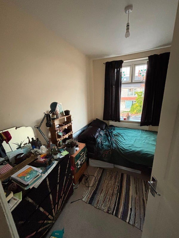 Room Oakley Road in Bristol