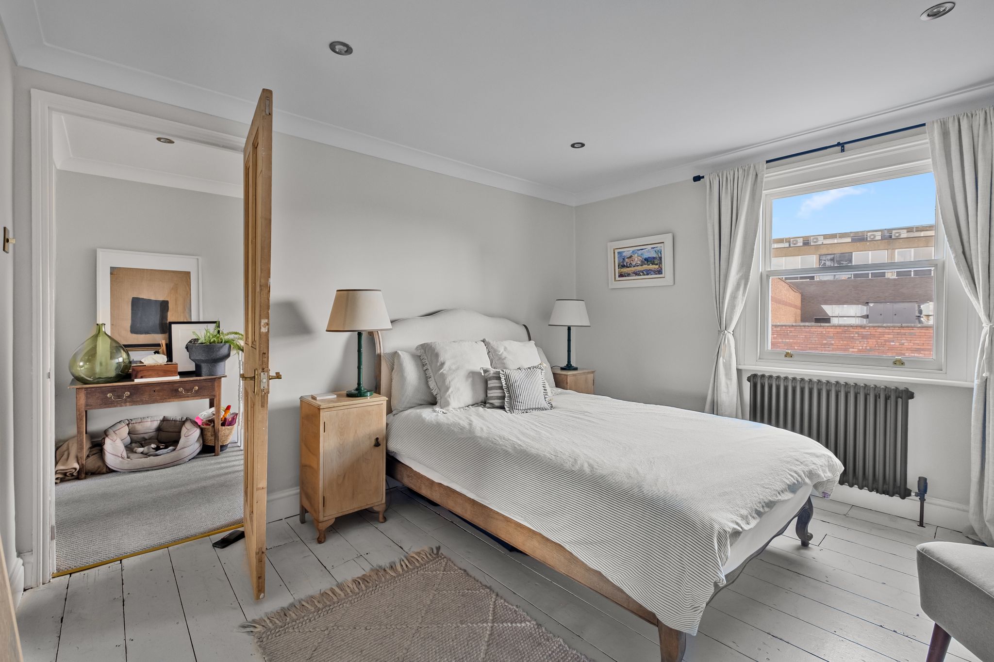 Flat Studland Street in Greater London