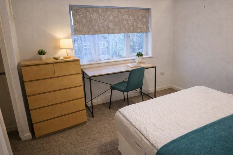 Room Gregory Street in Nottingham
