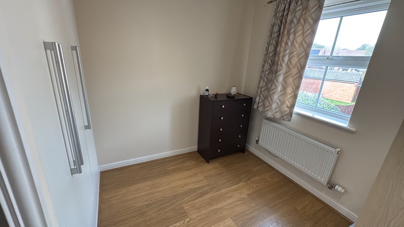Room Lintham Drive in Bristol