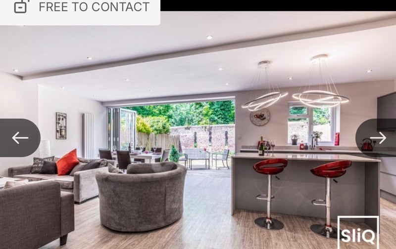 Room Roehampton Vale in Greater London