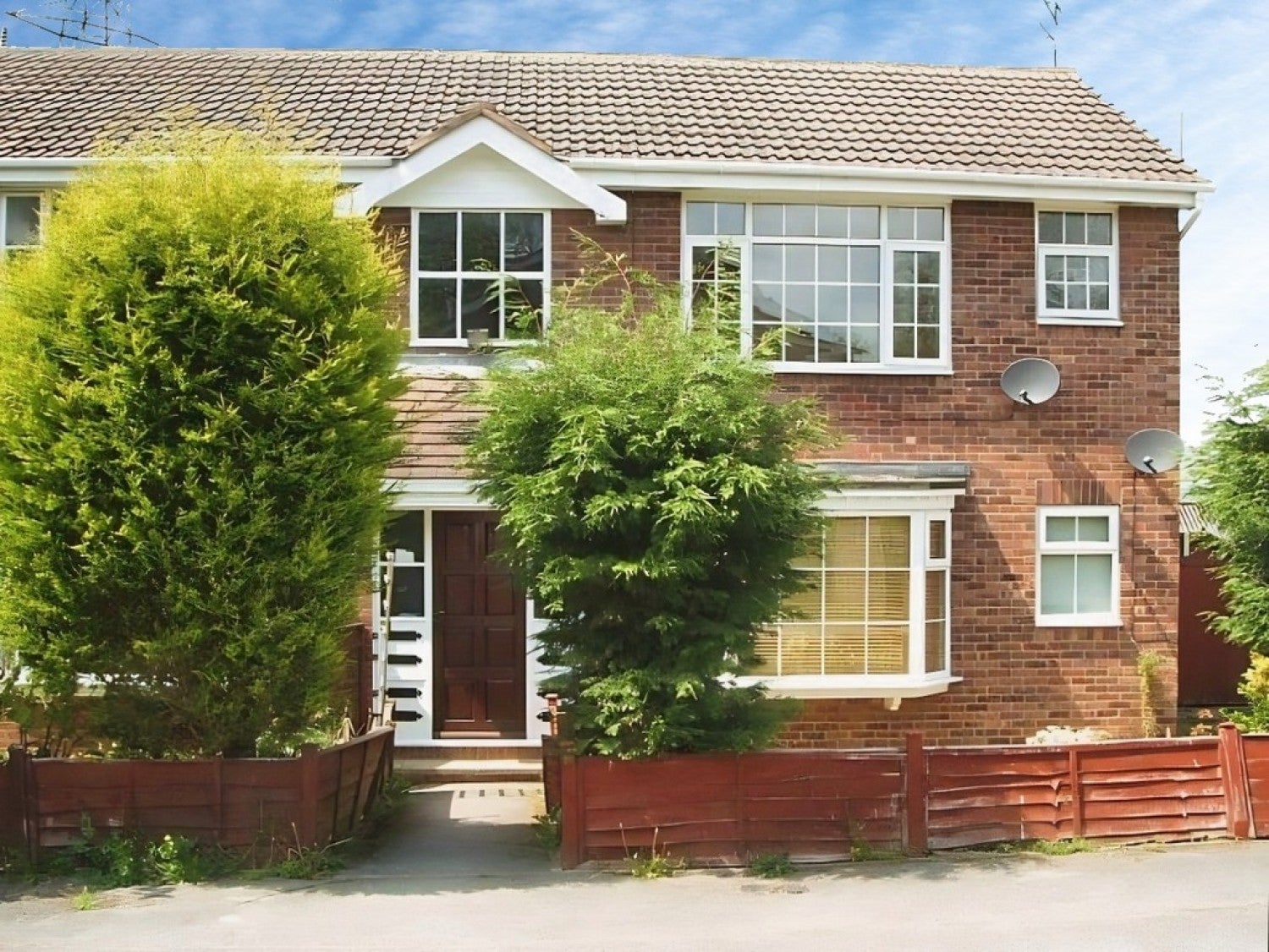 Flat Fieldway Rise in Leeds