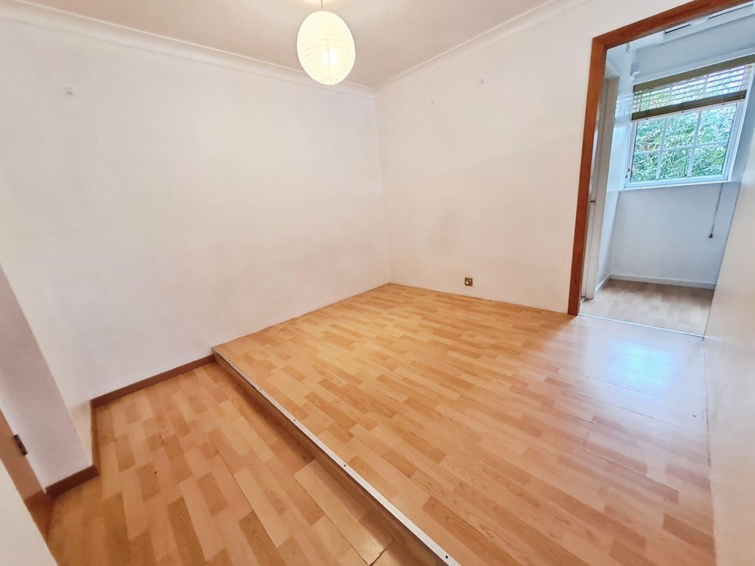 Flat Fieldway Rise in Leeds