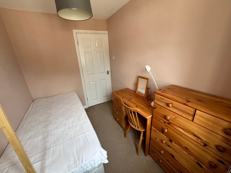 Room The Wickets in Leeds