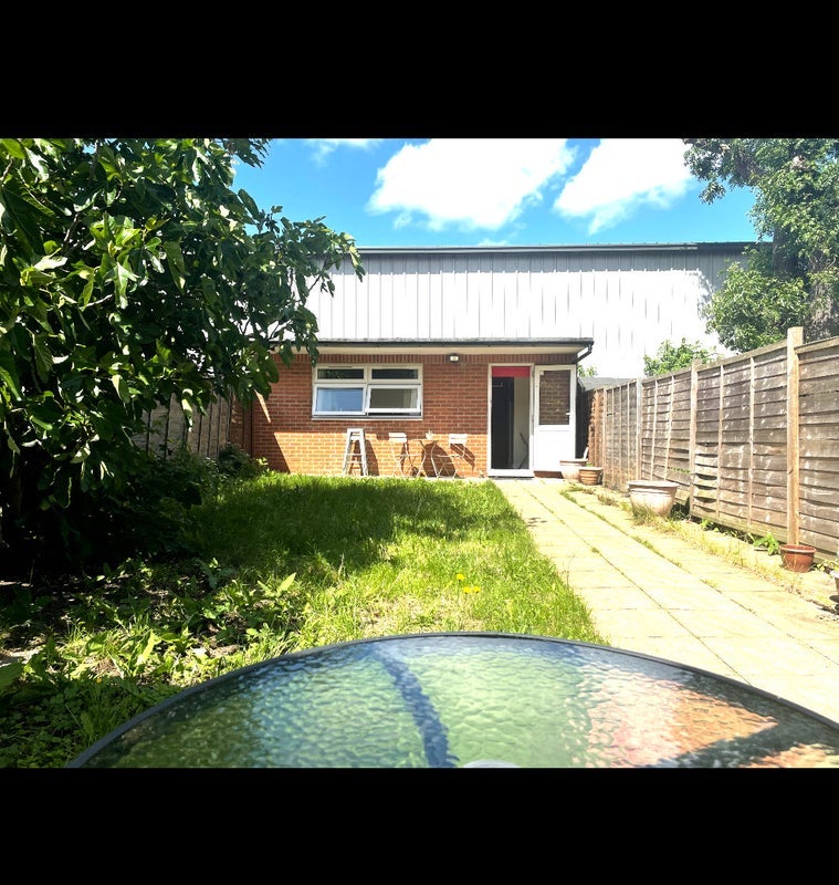 Room Gillham Terrace in Greater London