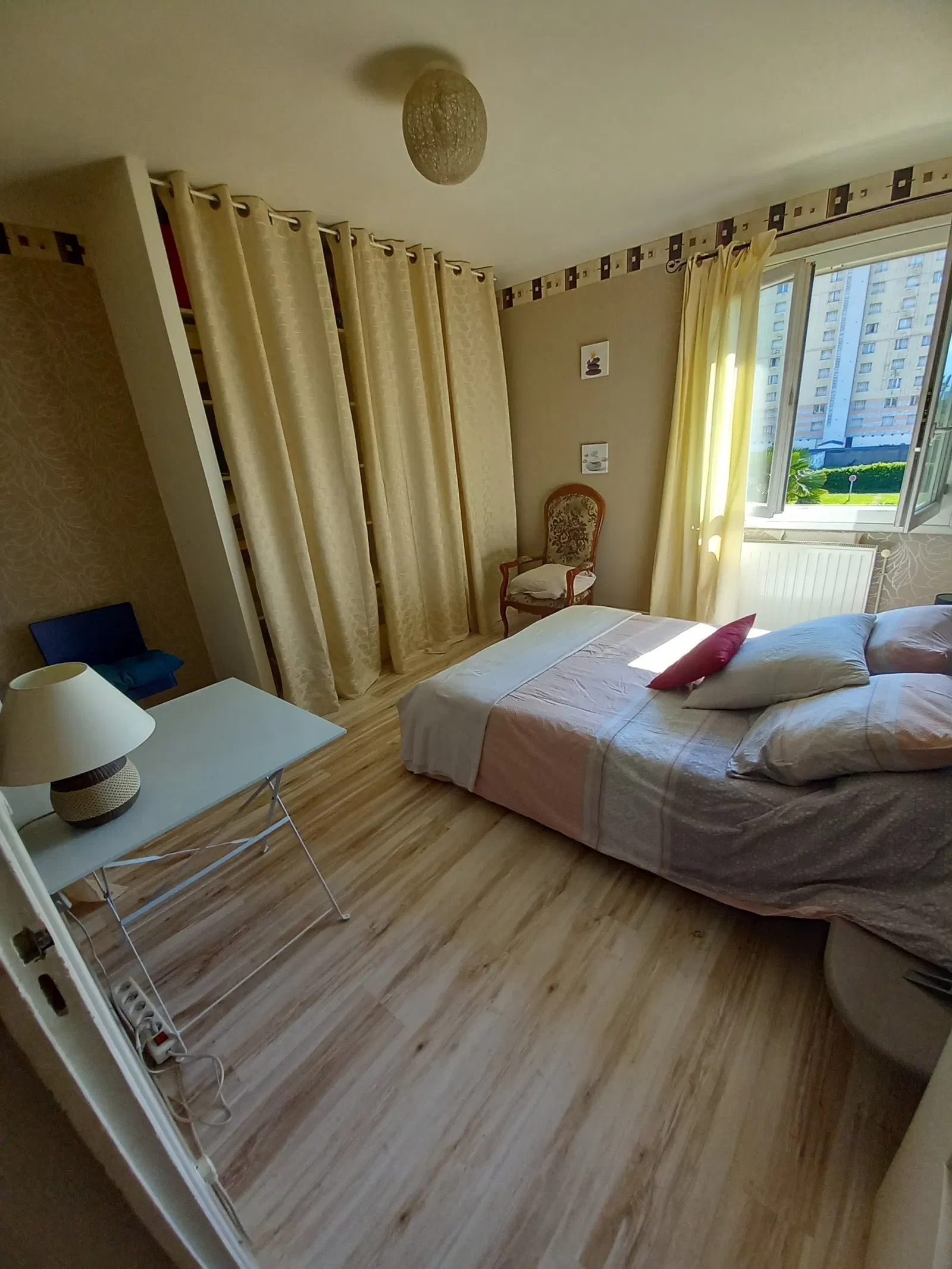 Room Rue des Droits de l'Homme in Saint-Martin-le-Vinoux