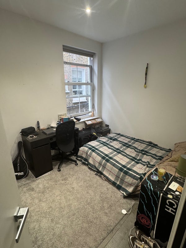 Room Cavendish Road in Greater London