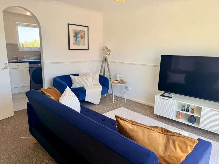Flat Phillip Court in Milton Keynes