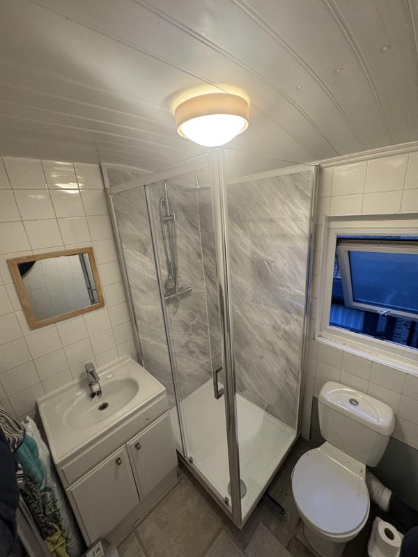 Room Cranbrook Park in Greater London